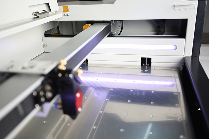 close up of laser bed on the MIRA5Legacy model