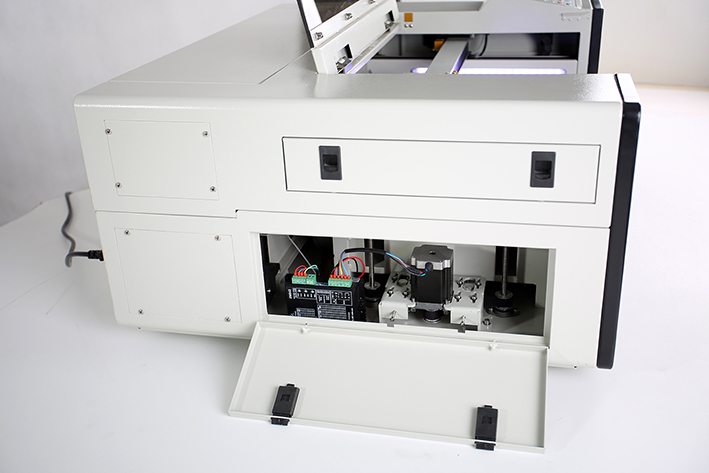 left panel opened, on the Aeon MIRA5Legacy model